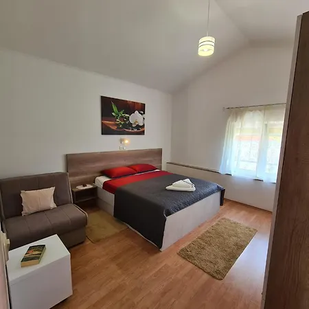 Angela Rab Apartmán Supetarska Draga