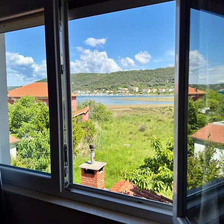 Angela Rab Supetarska Draga