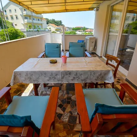 Angela Rab Apartment *