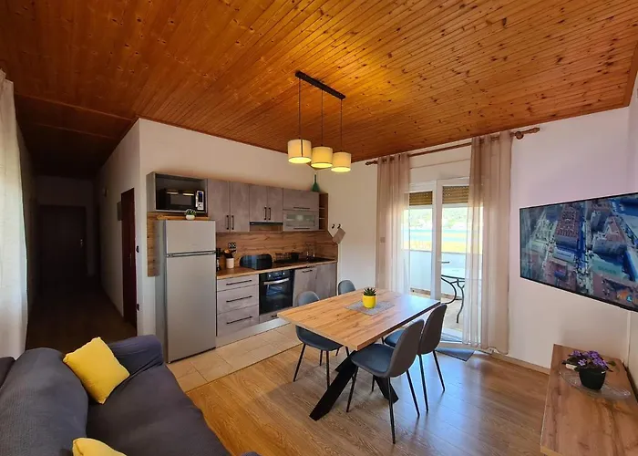 Apartman Angela Rab *