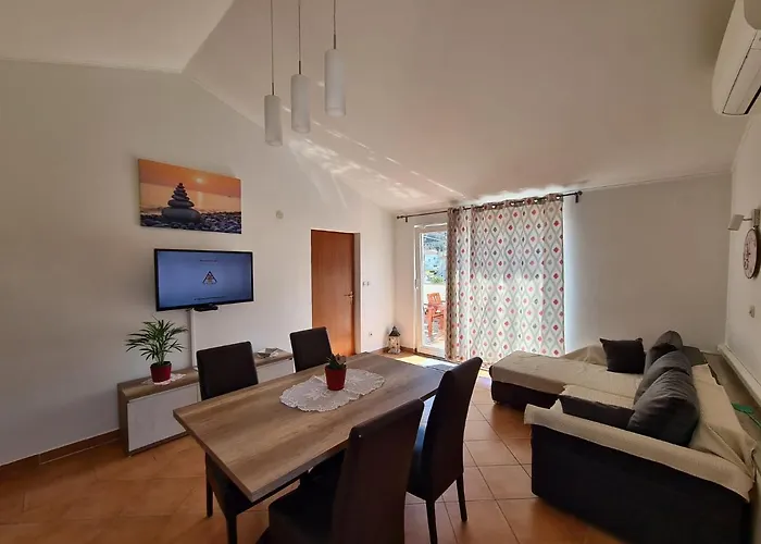 Angela Rab * Supetarska Draga